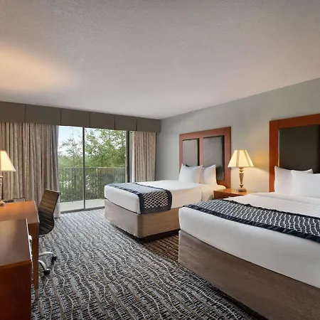 Hotel Baymont By Wyndham Bremerton Wa Exterior foto