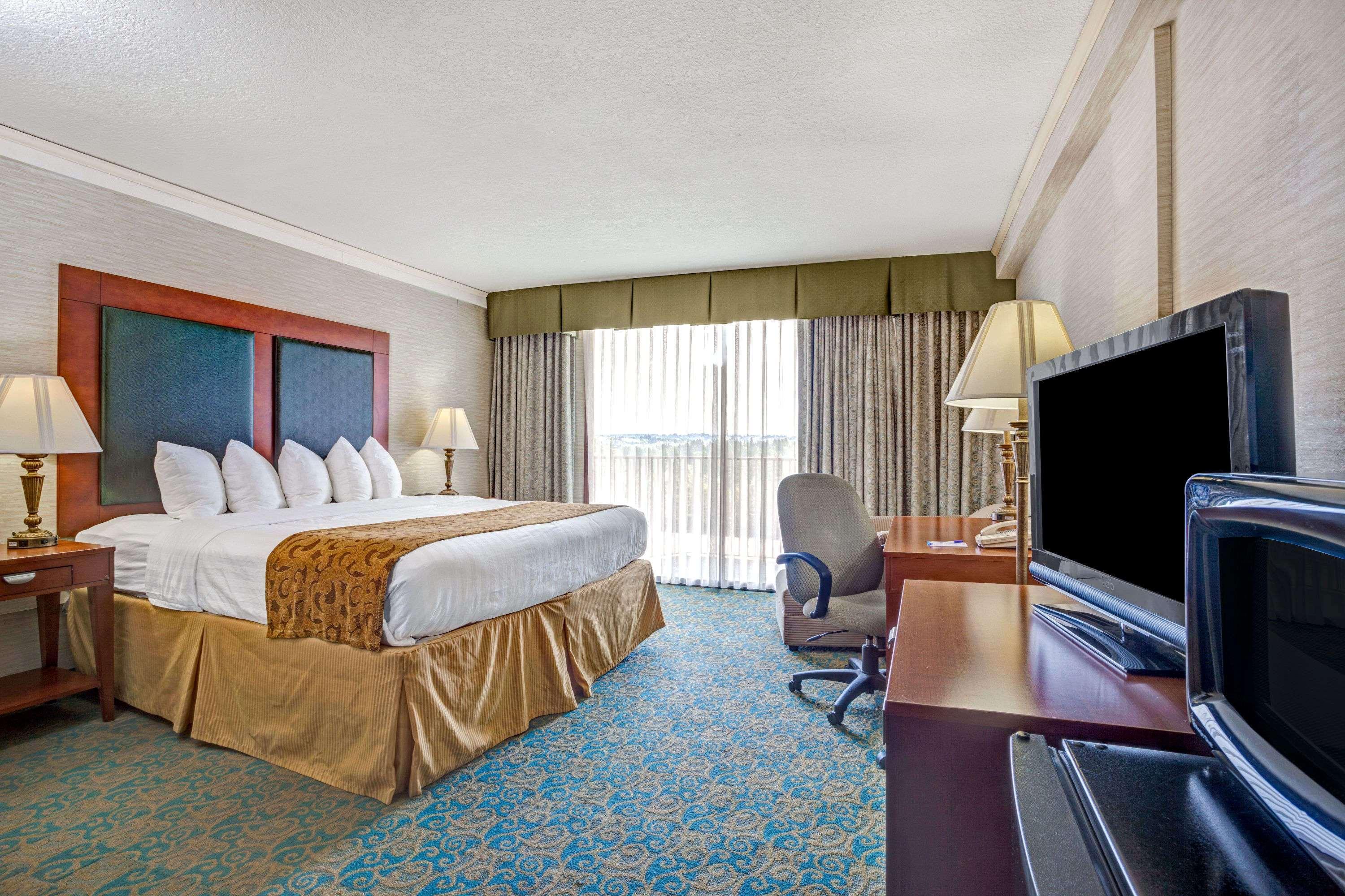 Hotel Baymont By Wyndham Wa Bremerton